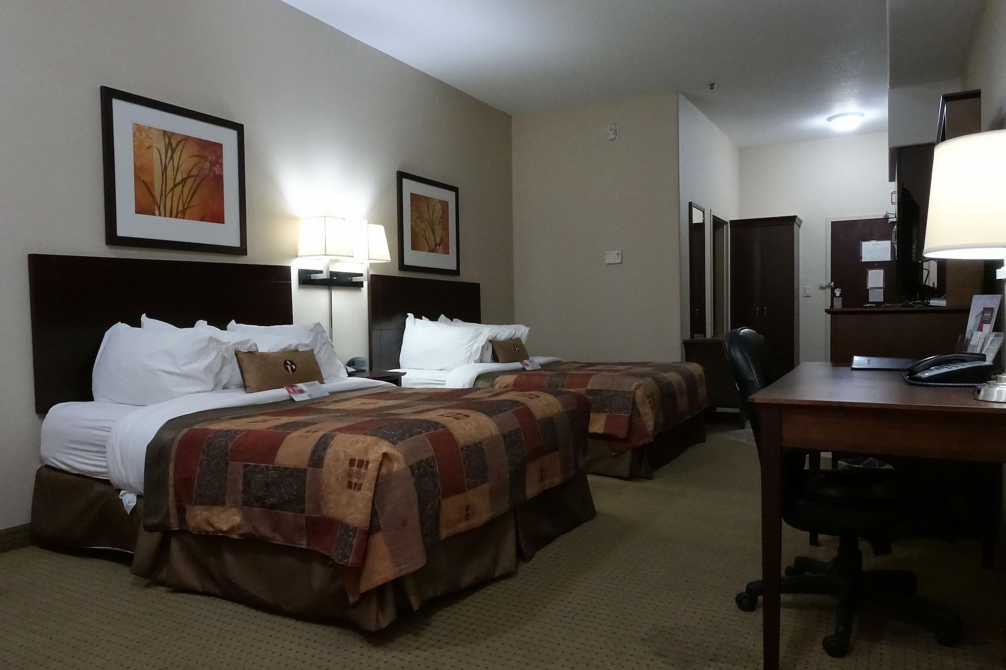 Отель Ramada By Wyndham Weyburn Экстерьер фото